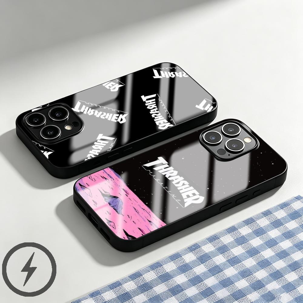 ブランドTHRASHER iPhone 17 16 15 1 - Magnetic Phone Case のレビューと価格